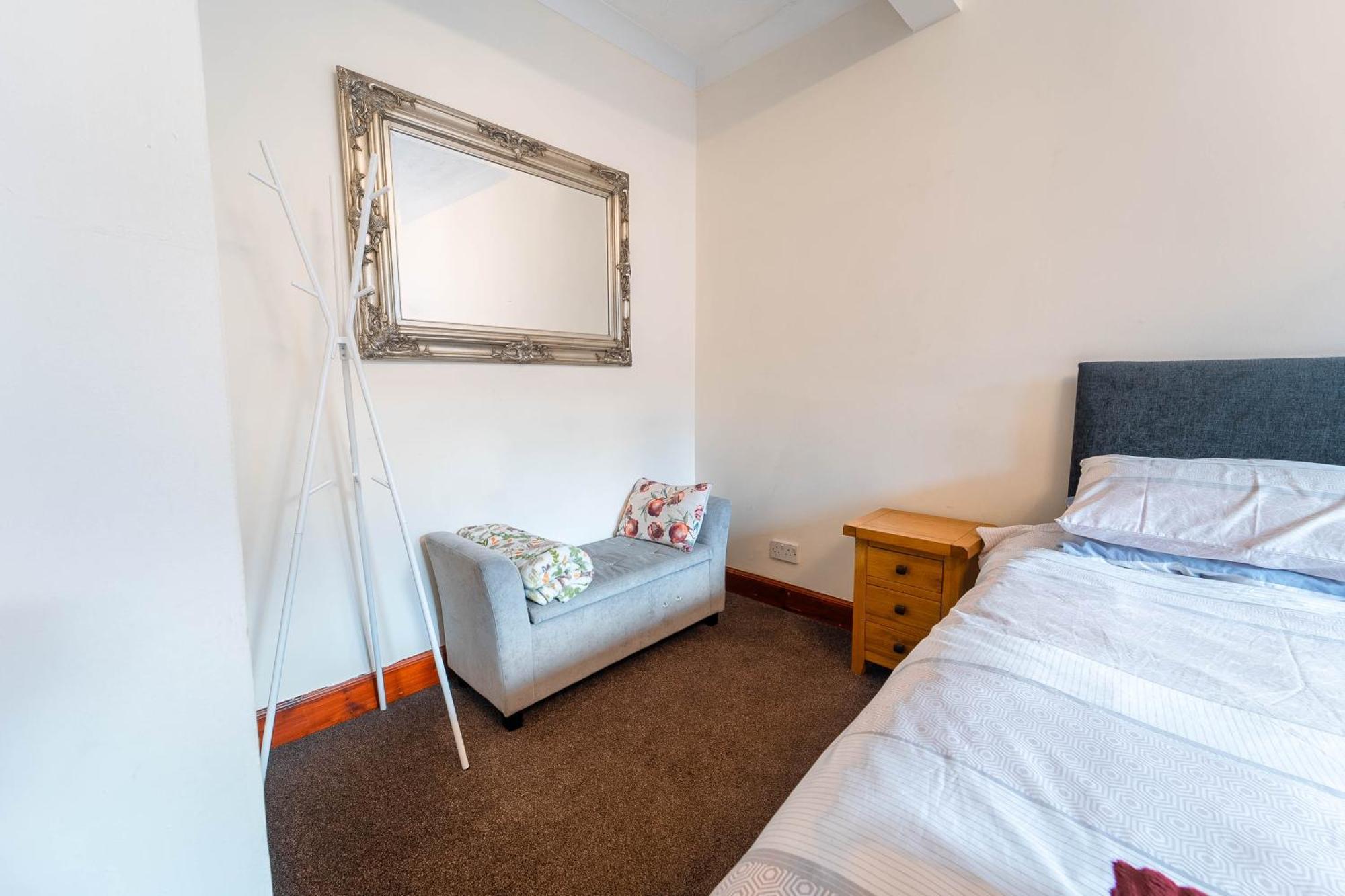 Prime Location Rooms In High Street Fort William Extérieur photo