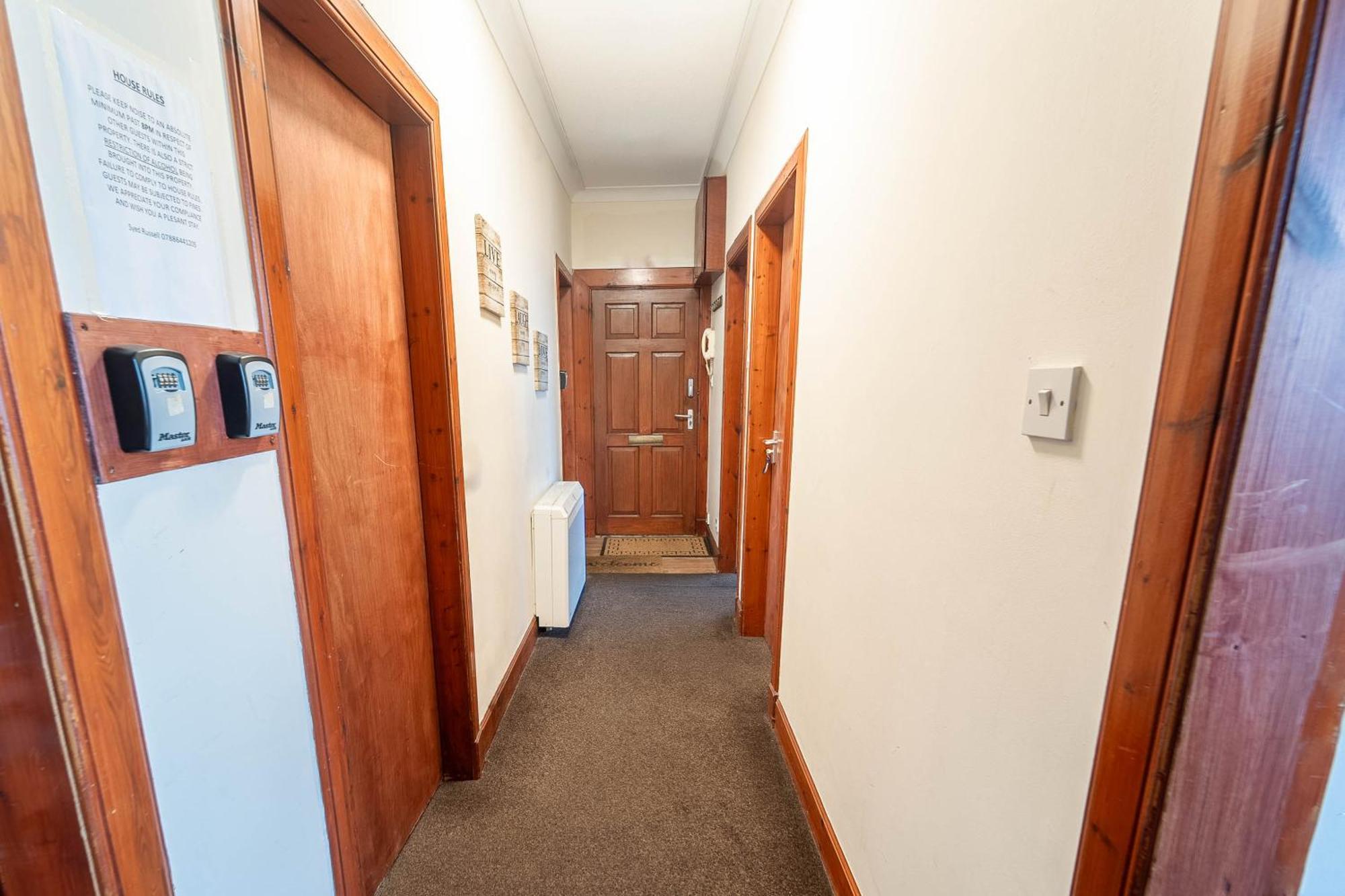 Prime Location Rooms In High Street Fort William Extérieur photo